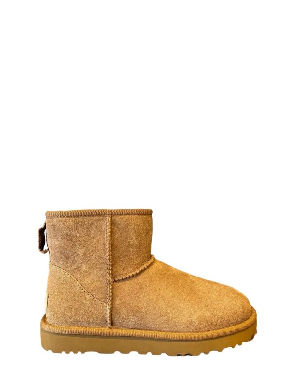 UGG - classic mini